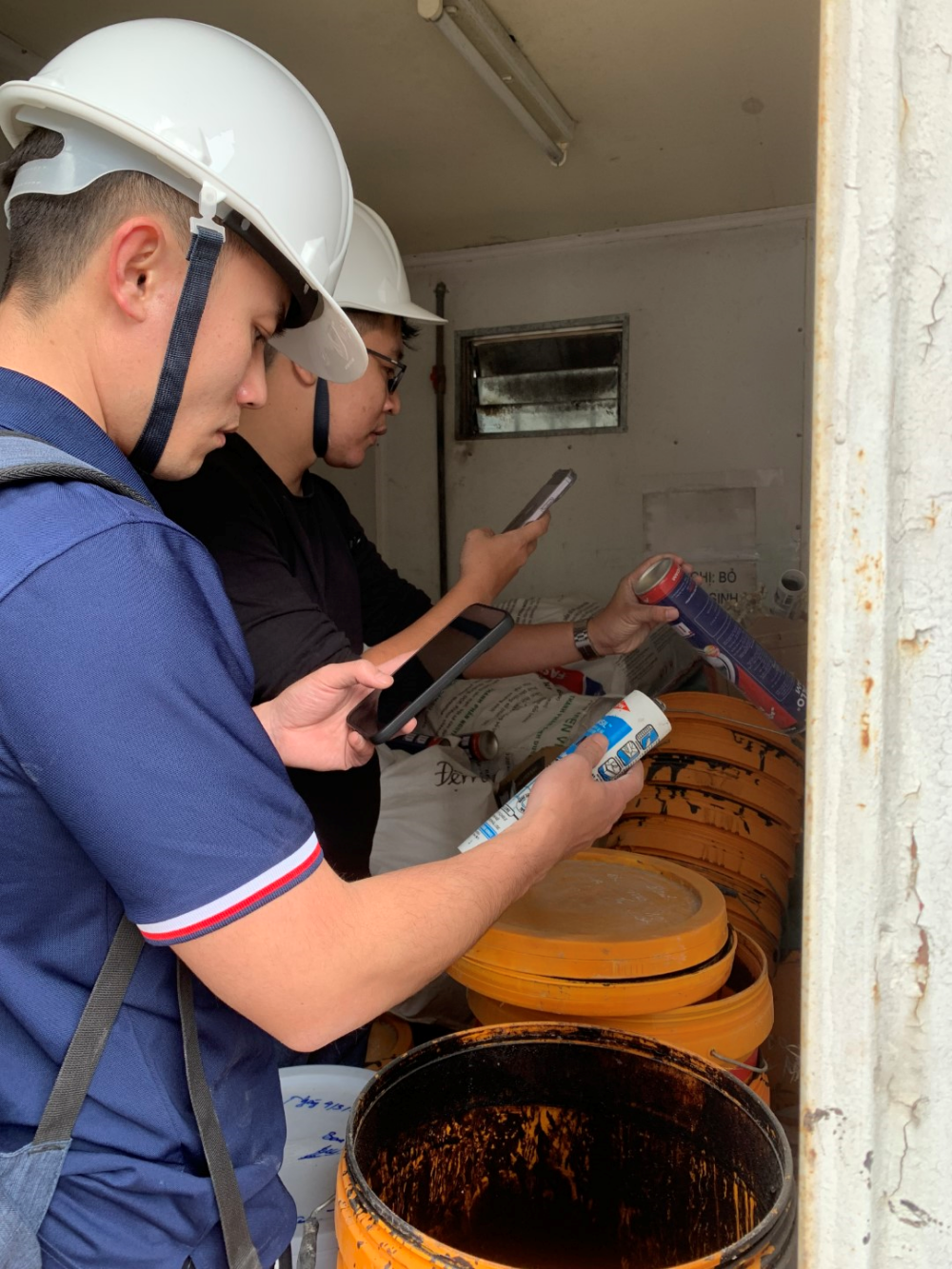 Kiểm tra đánh giá chất lượng của hãng sản xuất đối với thiết bị vật tư, phụ kiện lắp đặt tại dự án Feliz Homes