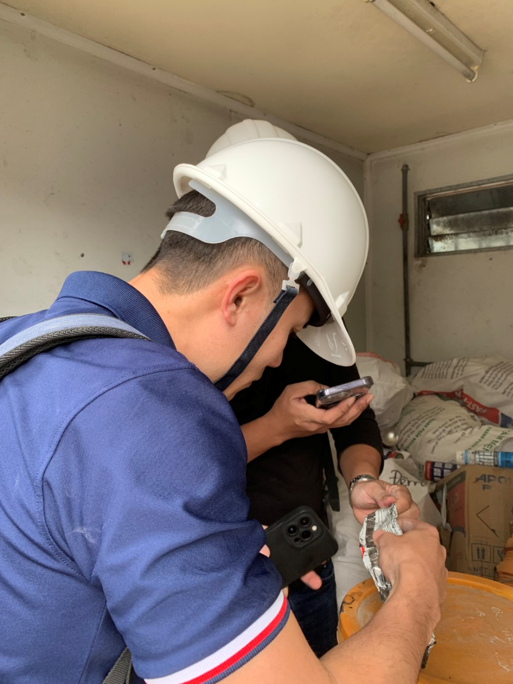 Kiểm tra đánh giá chất lượng của hãng sản xuất đối với thiết bị vật tư, phụ kiện lắp đặt tại dự án Feliz Homes