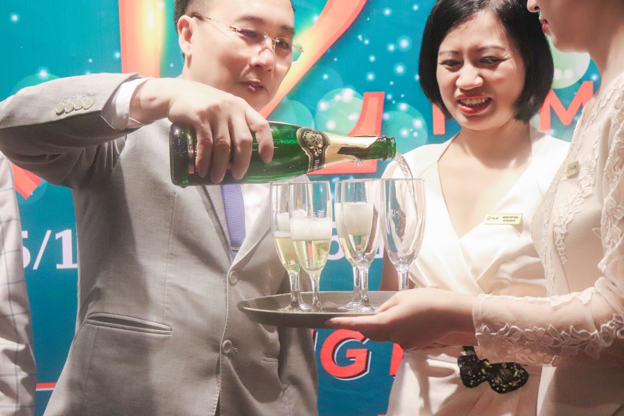 KLB – TUỔI 12 BỨT PHÁ, MẠNH MẼ CHÀO ĐÓN TUỔI 13