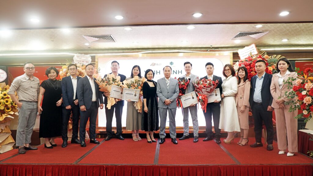 Chủ đầu tư KLB vinh danh các đơn vị phân phối dự án Feliz Homes