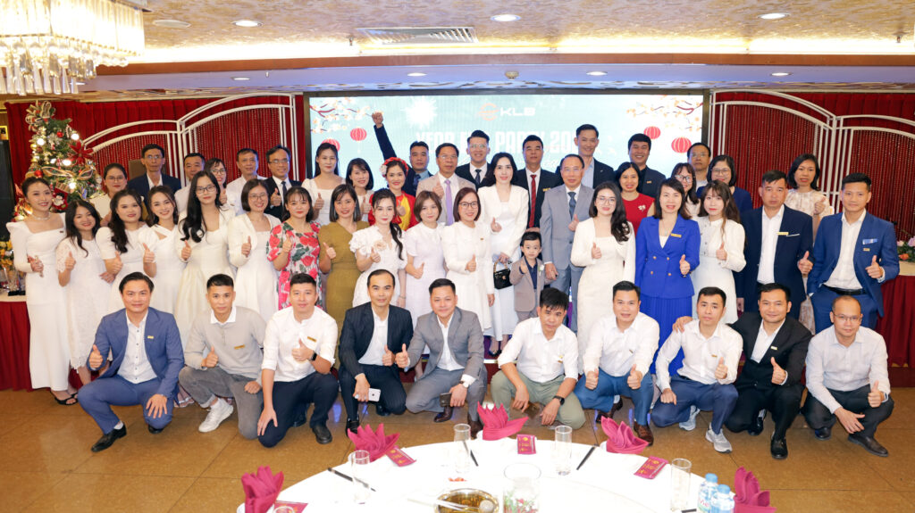 ĐẠI TIỆC TẤT NIÊN KLB 2023 - VƯƠN CAO, TỎA SÁNG