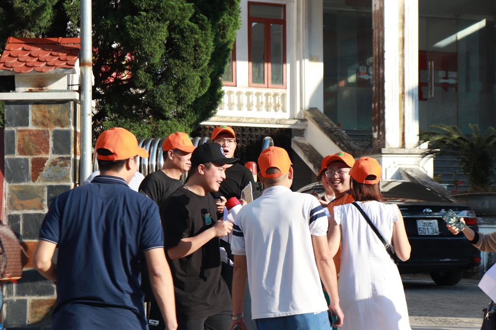 Thử thách thứ hai các đội cần trả lời các câu hỏi về văn hóa, lịch sử TT Tam Đảo