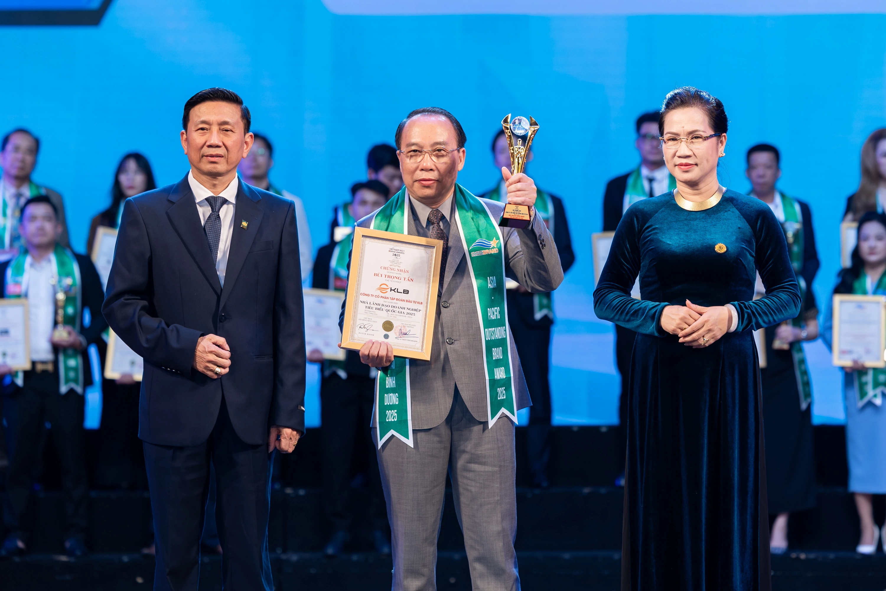 Giải thưởng “Nhà lãnh đạo doanh nghiệp tiêu biểu quốc gia 2025” gọi tên doanh nhân Bùi Trọng Tấn