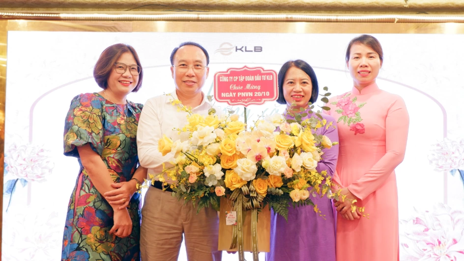 Phụ nữ KLB ngập tràn niềm vui trong ngày 20/10