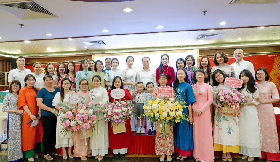 Phụ nữ KLB ngập tràn niềm vui trong ngày 20/10