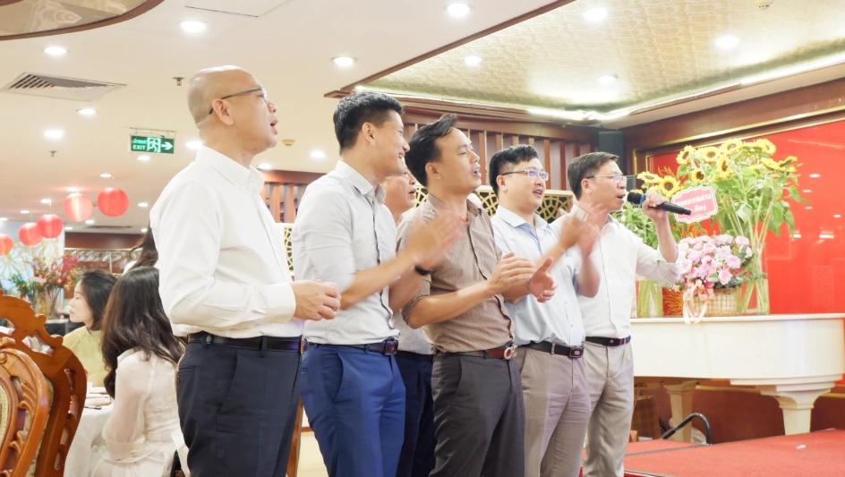 Phụ nữ KLB ngập tràn niềm vui trong ngày 20/10