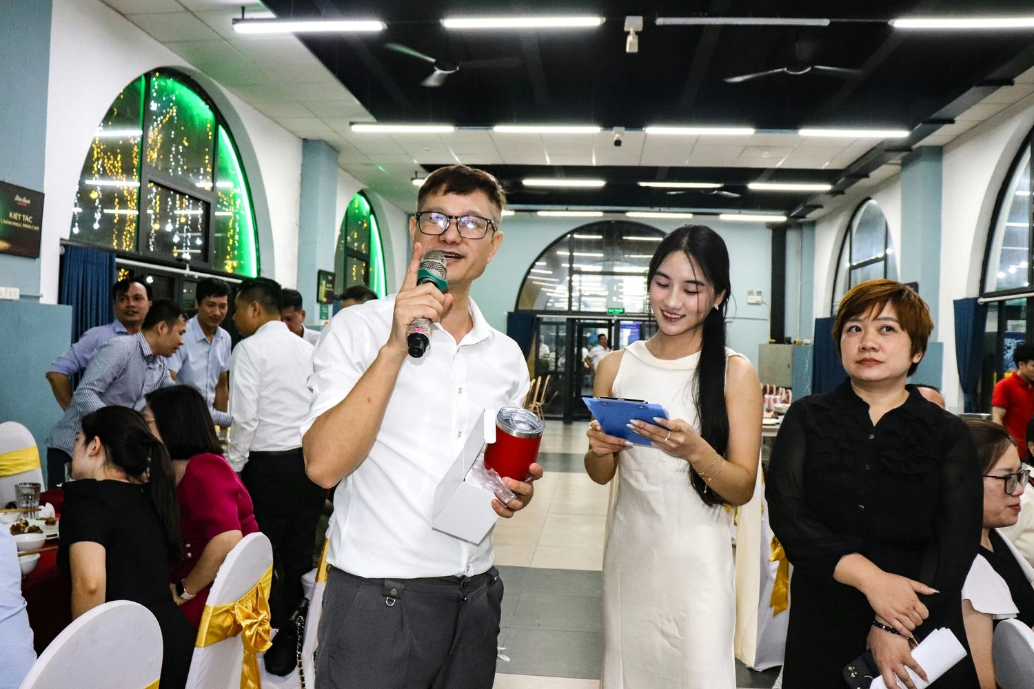 Bùng cháy cảm xúc – Cùng nhau đón kỷ nguyên mới đầy khát vọng