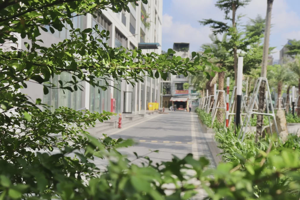 Feliz Homes – Hạnh phúc đến từ những điều giản dị, một buổi chiều thảnh thơi bên hồ bơi trong xanh.