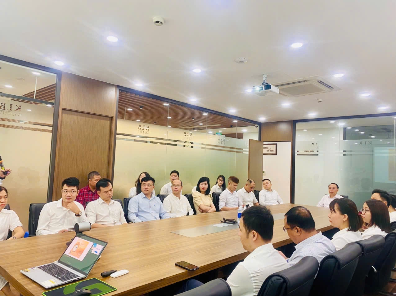 XÂY DỰNG VĂN HÓA KLB – BẮT ĐẦU TỪ 5S VÀ TINH THẦN ĐÚNG GIỜ