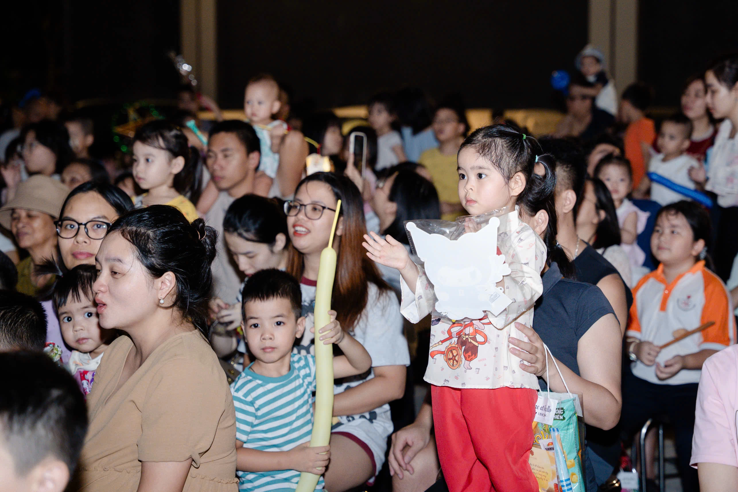 ĐÊM HỘI TRĂNG RẰM FELIZ HOMES 2025 – MÙA TRĂNG ĐOÀN VIÊN, NIỀM VUI LAN TỎA