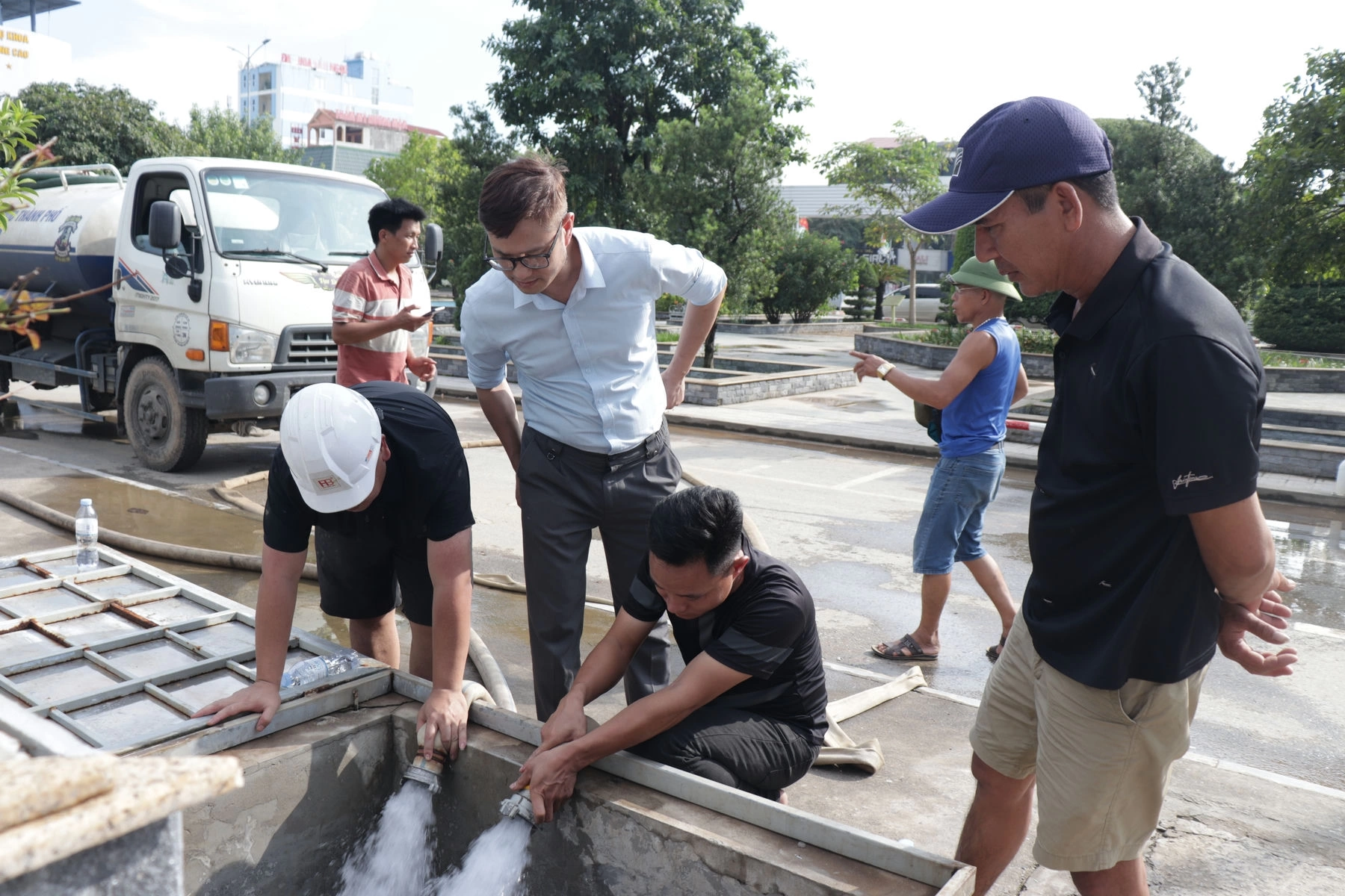 KLB GROUP CHUNG TAY ỦNG HỘ ĐỒNG BÀO BỊ THIÊN TAI TẠI THÁI NGUYÊN
