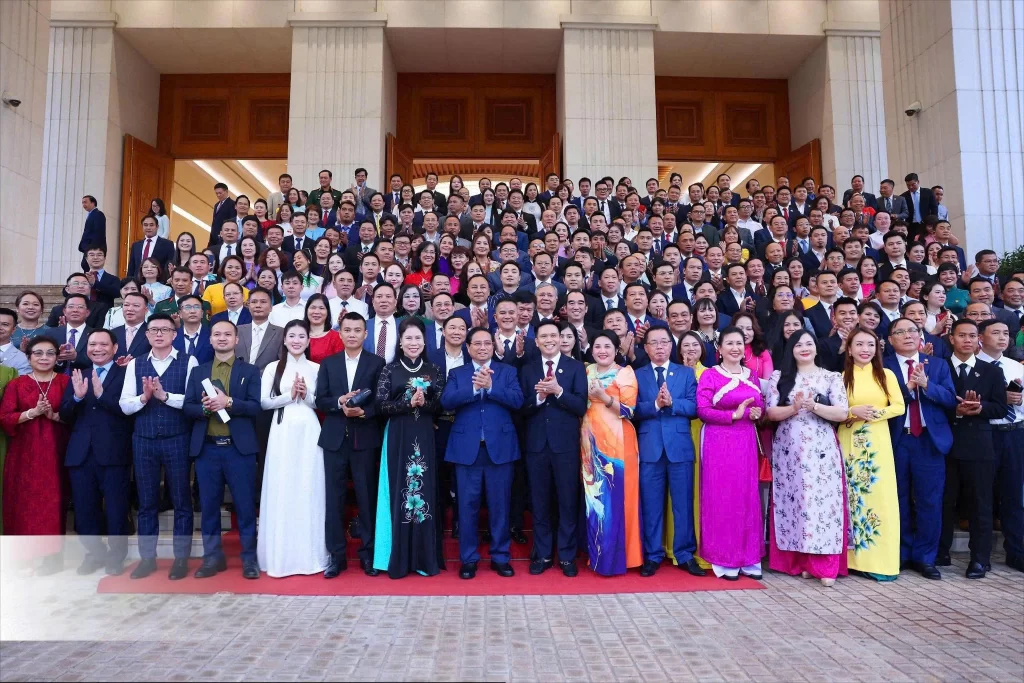 CHỦ TỊCH HĐQT KLB GROUP – ÔNG BÙI TRỌNG TẤN THAM DỰ CHƯƠNG TRÌNH “THỦ TƯỚNG CHÍNH PHỦ GẶP GỠ DOANH NHÂN VIỆT NAM 2025”