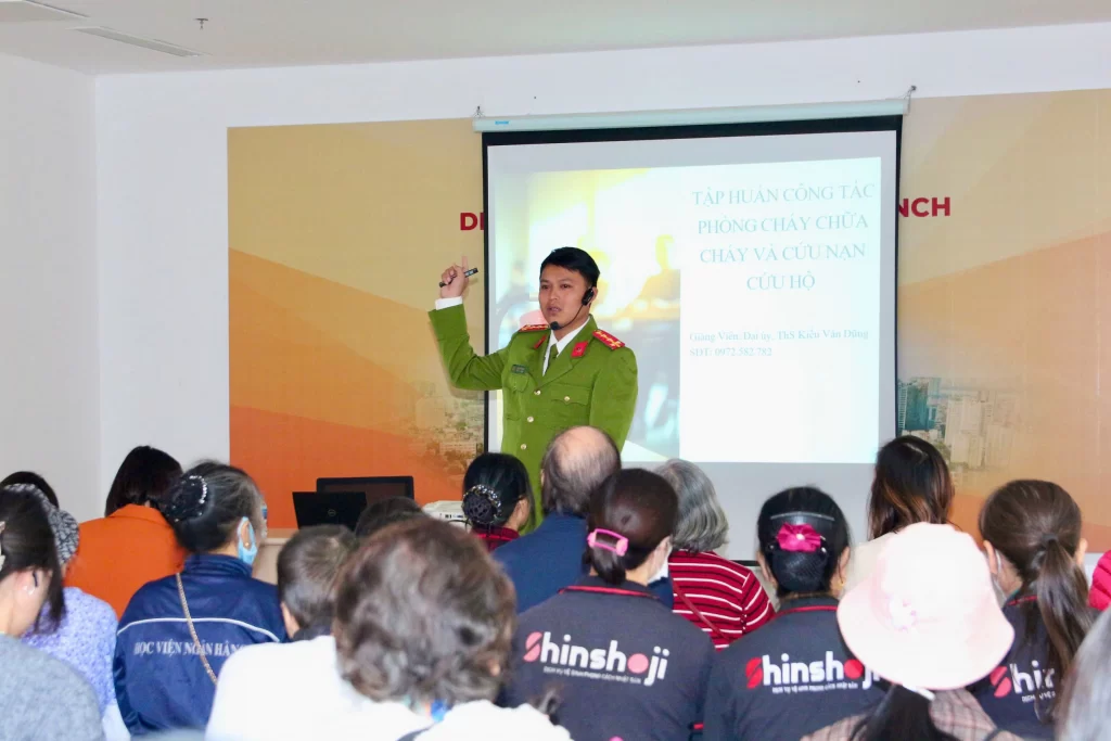 NÂNG CAO CHUẨN AN TOÀN KHU CĂN HỘ: CHUNG CƯ FELIZ HOMES DIỄN TẬP PCCC VÀ CỨU NẠN CỨU HỘ