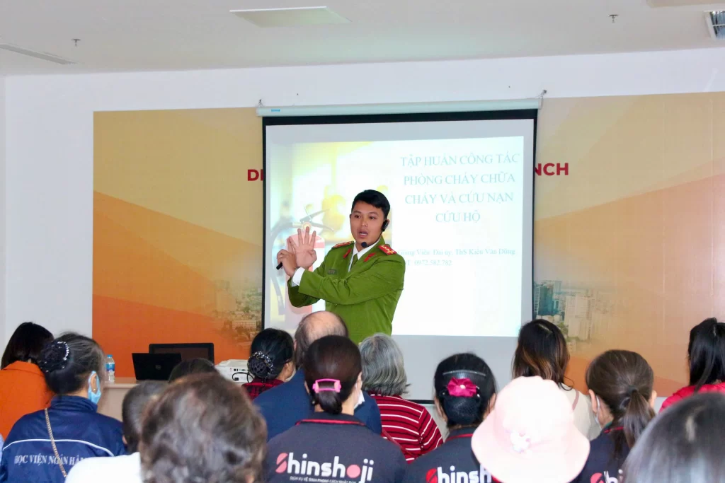 NÂNG CAO CHUẨN AN TOÀN KHU CĂN HỘ: CHUNG CƯ FELIZ HOMES DIỄN TẬP PCCC VÀ CỨU NẠN CỨU HỘ