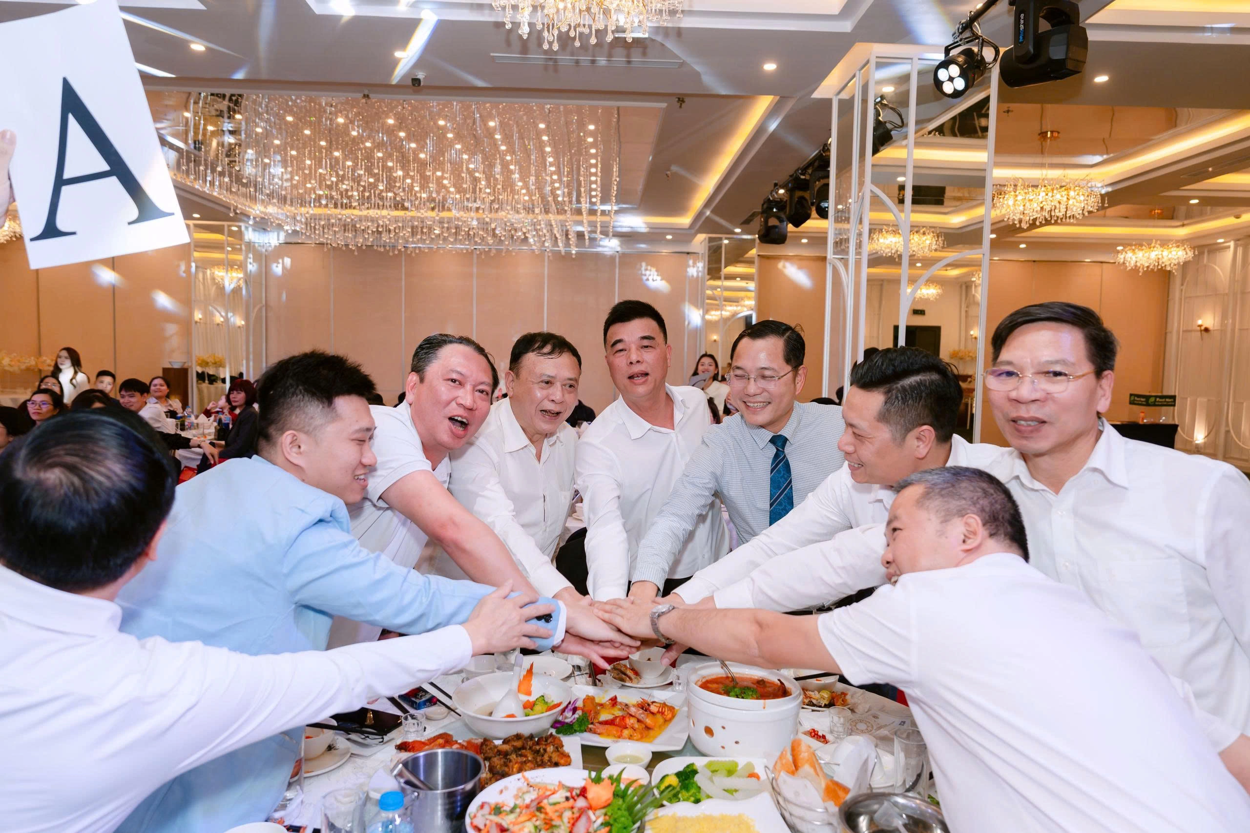 KLB YEAR-END PARTY 2025 | GALA KIẾN TẠO VỊ THẾ – LĨNH ẤN TIÊN PHONG – BỨT PHÁ 2026
