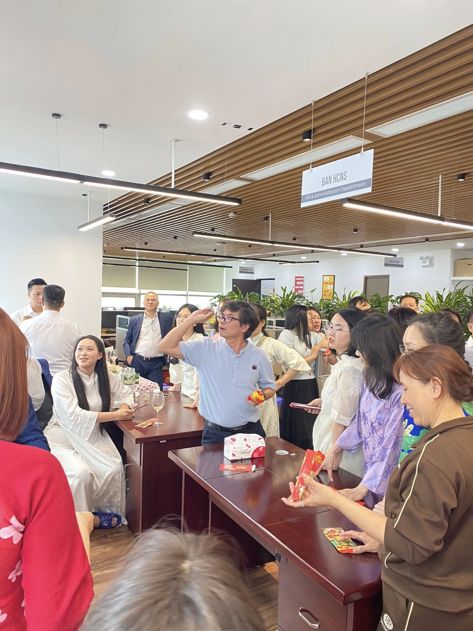 KLB GROUP KHAI XUÂN MÙNG 10 – KHỞI ĐẦU MỚI, KHÍ THẾ MỚI, THÀNH CÔNG MỚI