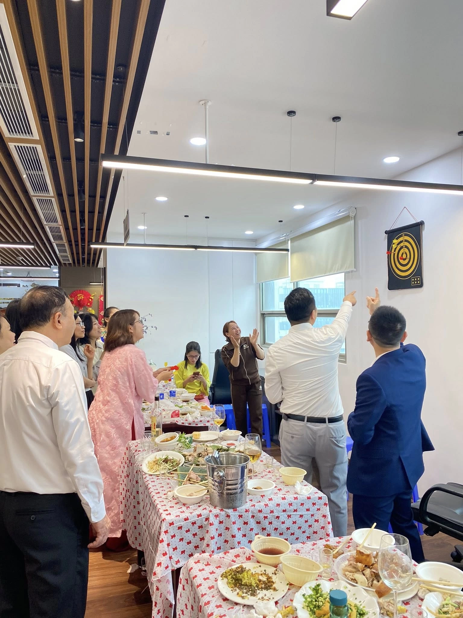 KLB GROUP KHAI XUÂN MÙNG 10 – KHỞI ĐẦU MỚI, KHÍ THẾ MỚI, THÀNH CÔNG MỚI