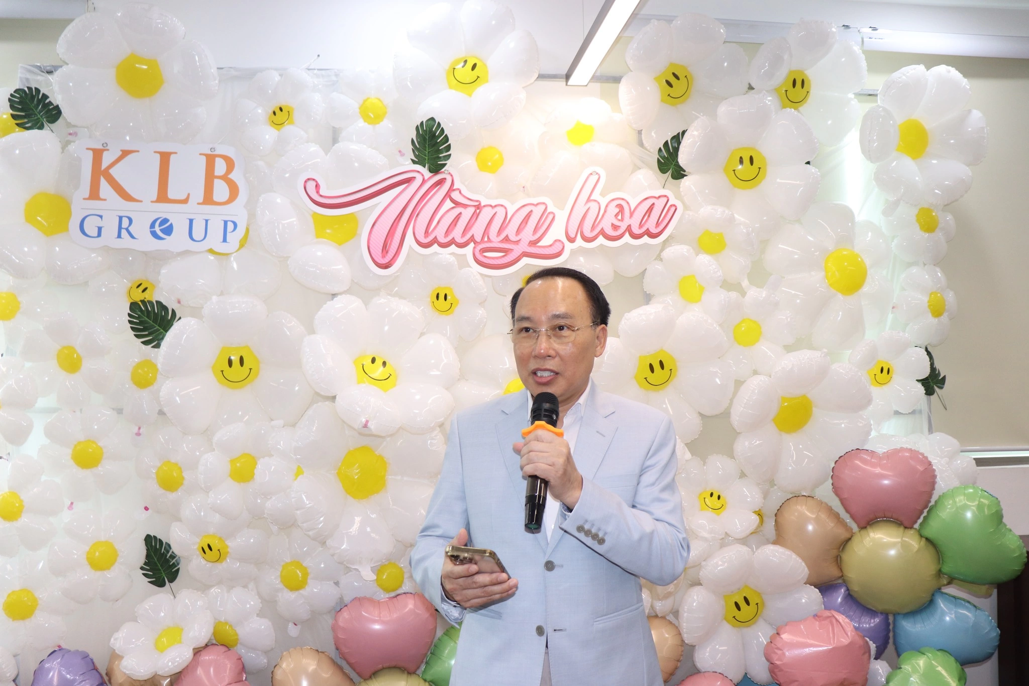 “NÀNG HOA” 8/3: SỰ KIỆN TRI ÂN NHỮNG BÓNG HỒNG TRUYỀN CẢM HỨNG TẠI KLB GROUP