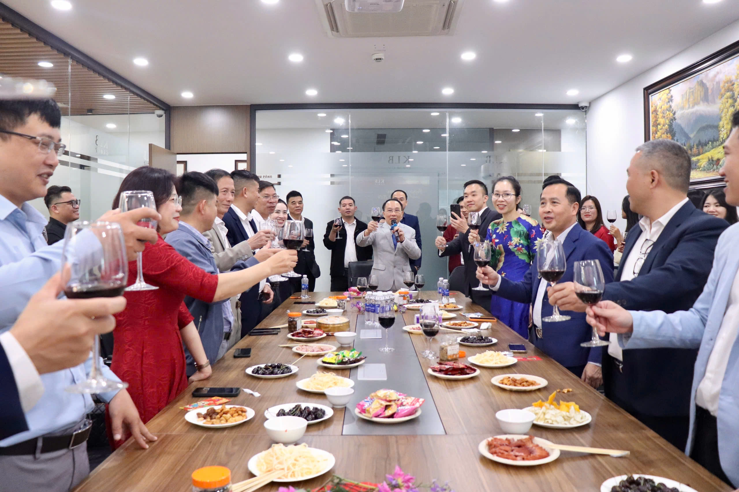 KLB GROUP KHAI XUÂN MÙNG 10 – KHỞI ĐẦU MỚI, KHÍ THẾ MỚI, THÀNH CÔNG MỚI