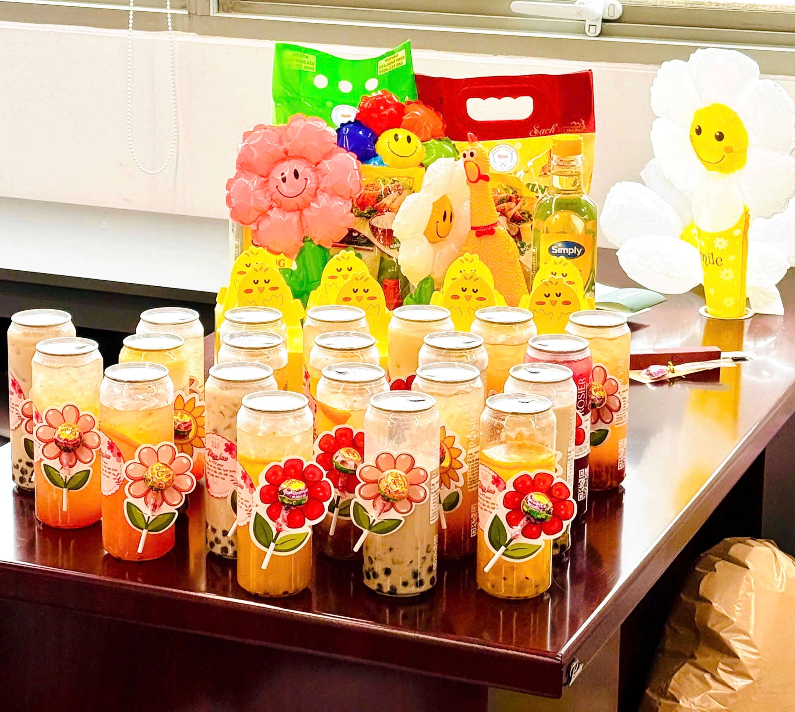 “NÀNG HOA” 8/3: SỰ KIỆN TRI ÂN NHỮNG BÓNG HỒNG TRUYỀN CẢM HỨNG TẠI KLB GROUP