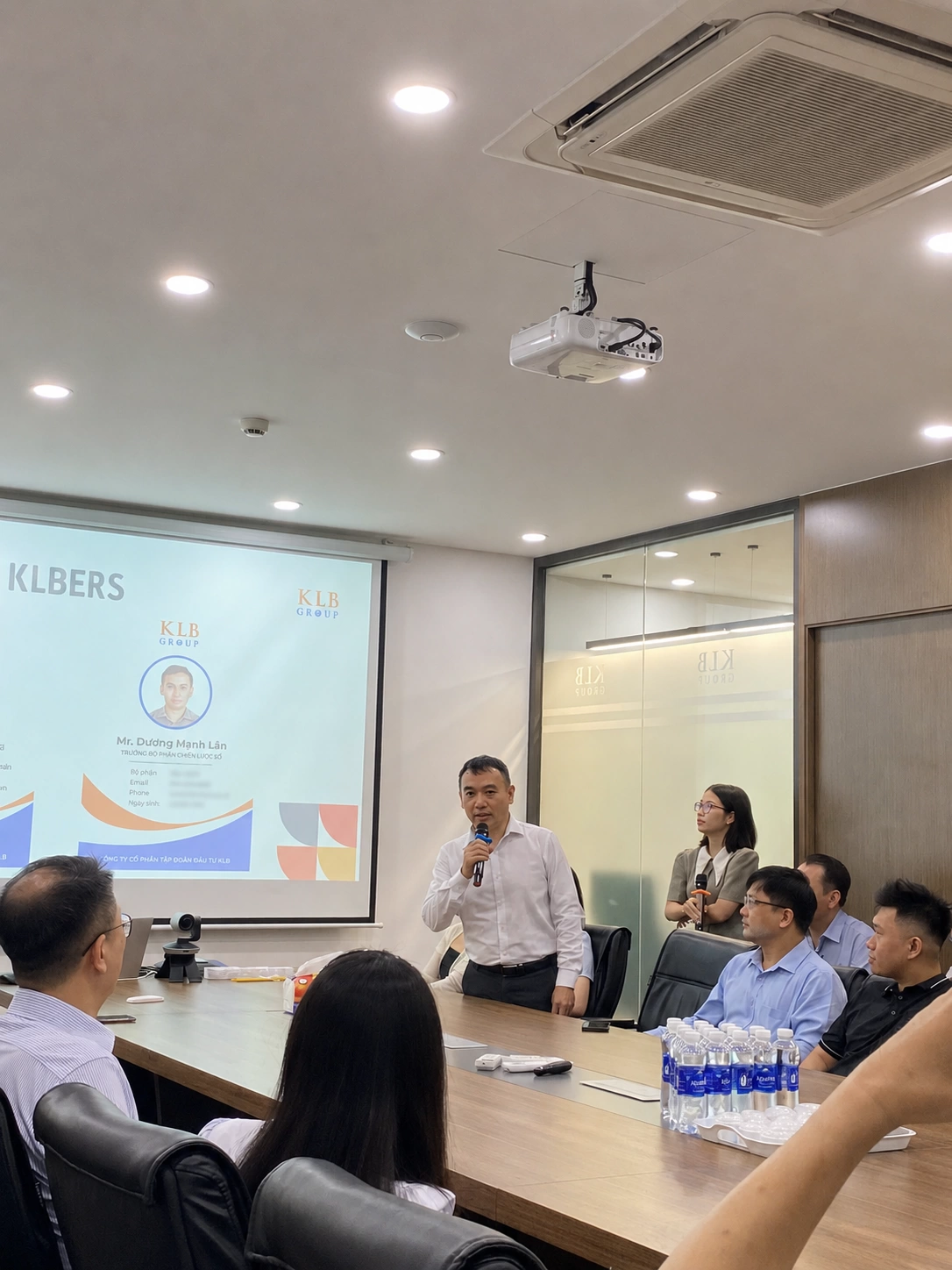 SINH HOẠT ĐẦU TUẦN: HOẠT ĐỘNG THƯỜNG NIÊN MANG ĐẬM BẢN SẮC VĂN HÓA KLB GROUP