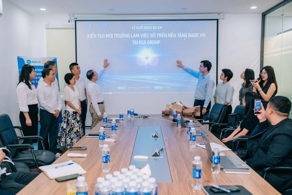 KLB GROUP KICK-OFF DỰ ÁN BASE.VN – KHỞI ĐẦU HÀNH TRÌNH KIẾN TẠO MÔI TRƯỜNG LÀM VIỆC SỐ
