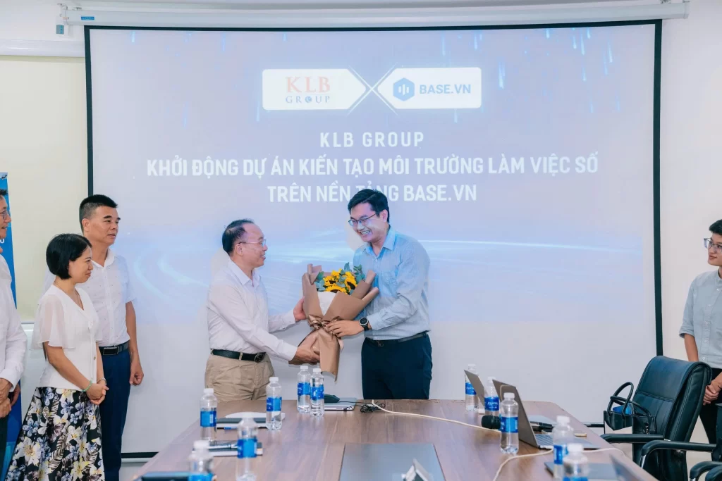 KLB GROUP KICK-OFF DỰ ÁN BASE.VN – KHỞI ĐẦU HÀNH TRÌNH KIẾN TẠO MÔI TRƯỜNG LÀM VIỆC SỐ