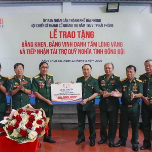 KLB Group trao tặng 100 triệu đồng, gửi trọn nghĩa tình tới những người lính Thành cổ Quảng Trị